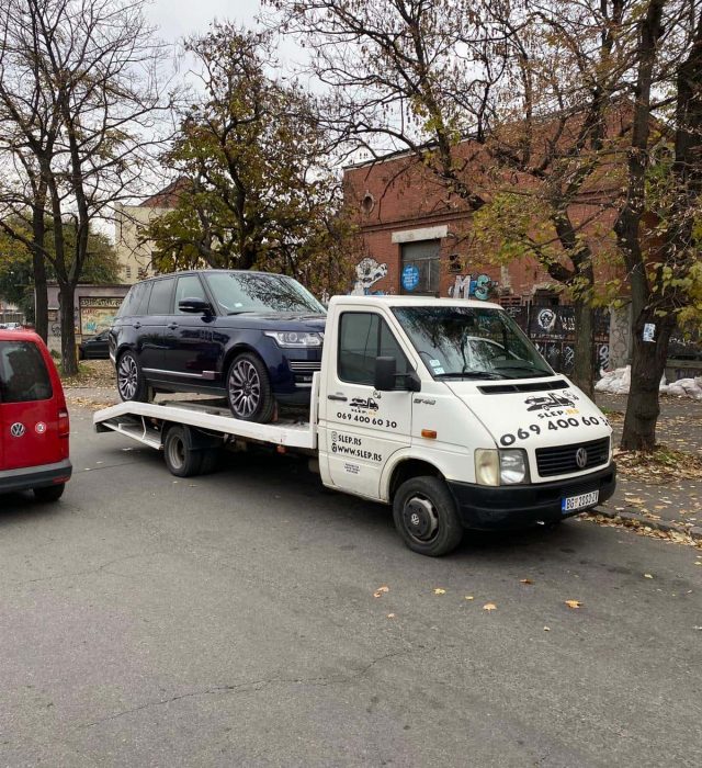 Šlep služba na Dorćolu — utovar automobila